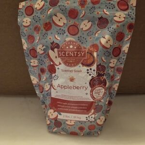 Scentsy Appleberry Bath Soak with Red and Blue Design
